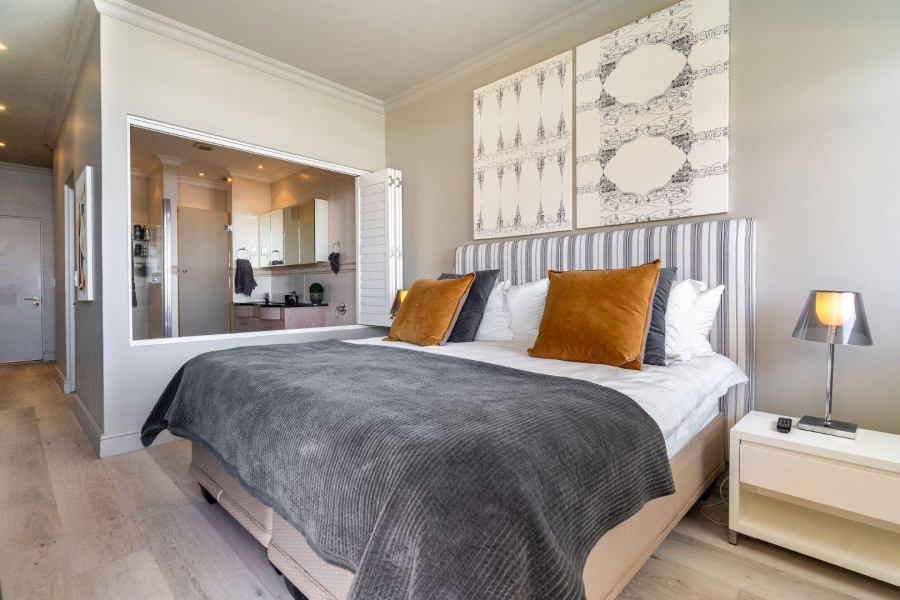 2 Bedroom Property for Sale in Mouille Point Western Cape